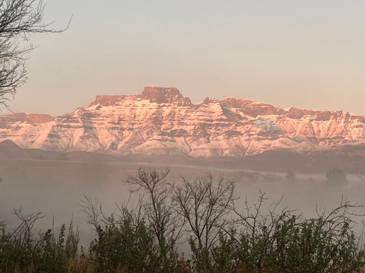 Drakensberg Inkosana Lodge Champagne Valley Exterior foto